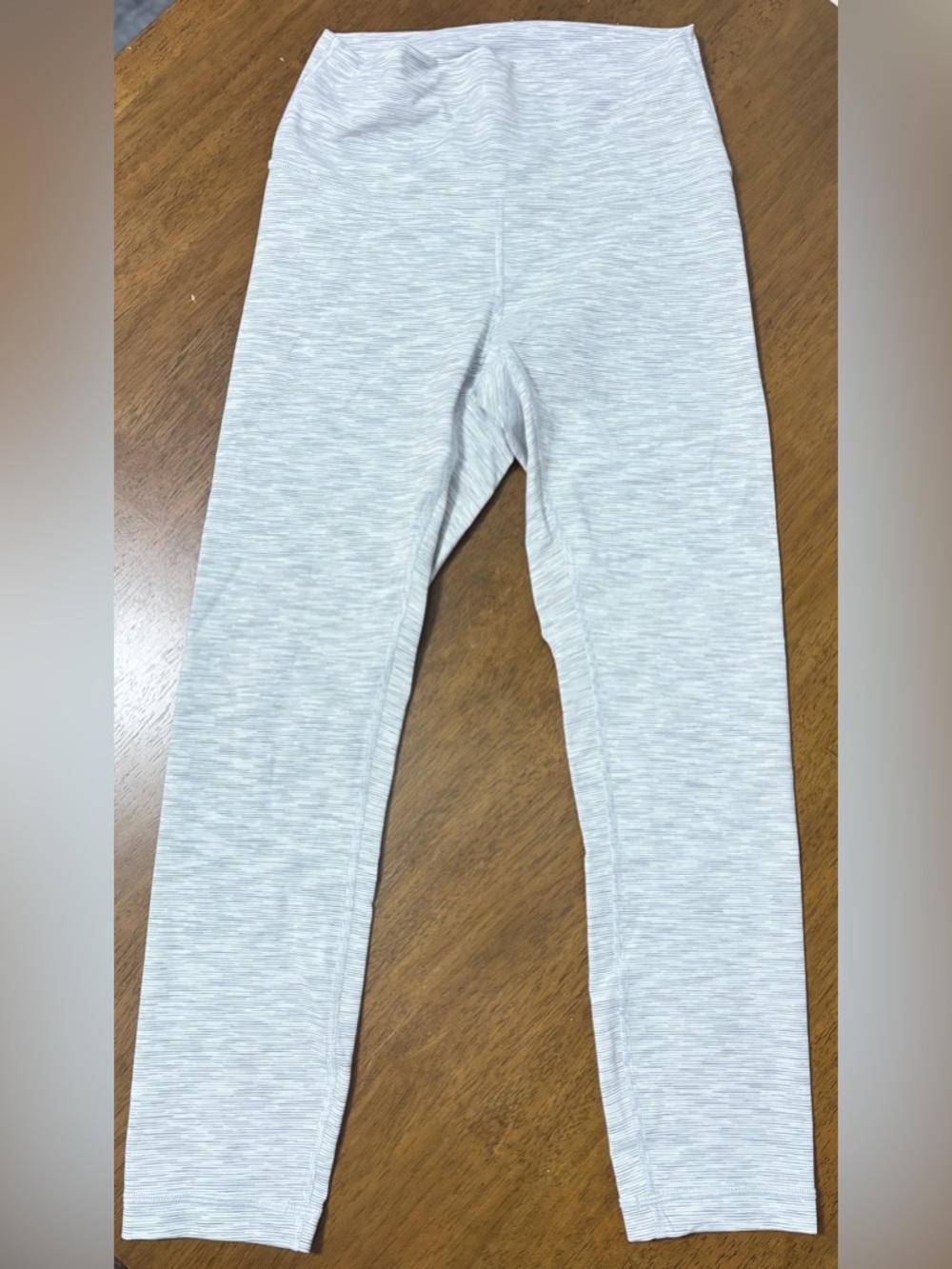 Lululemon Size 6 High Rise Crop Leggings Gray White Stripe Athletic Yoga Pants